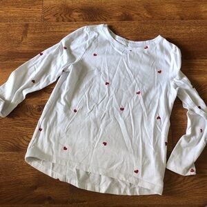 Old Navy white heart print long sleeve softest tee in size S (6-7)
